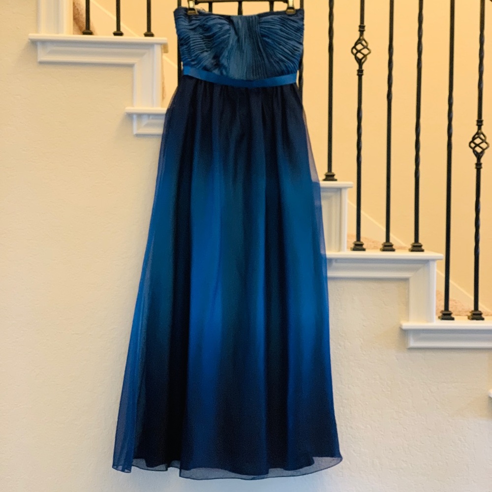 Long evening dress in Ombré royal blue